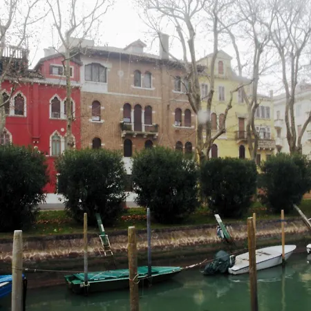 Apartment - Spaziosa A Sant'elena Vicino Alla Biennale *